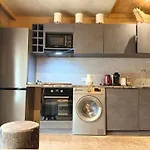 Micro-lodge, Lune Au Bois Апартаменты Монрьон