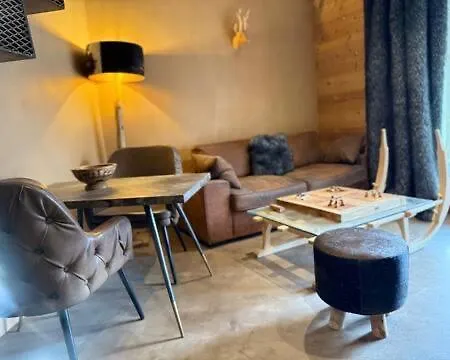 Micro-lodge, Lune Au Bois Apartment *